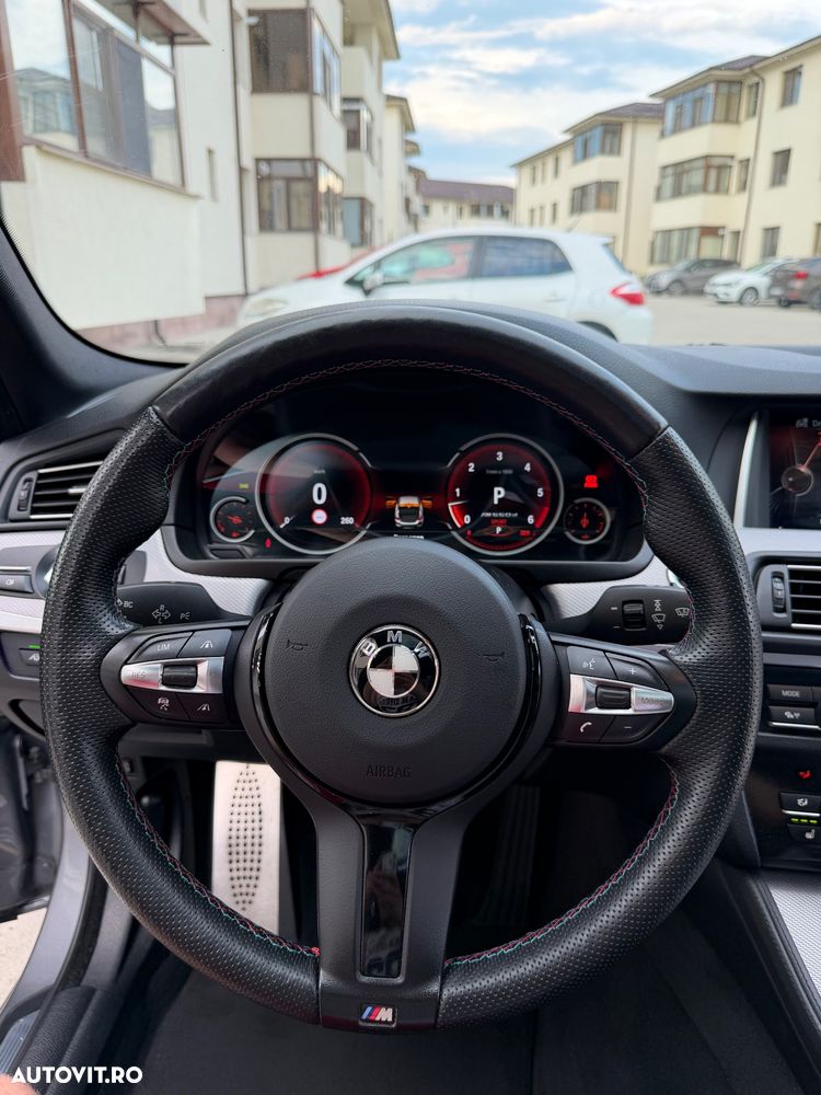 BMW Seria 5 530d xDrive Sport-Aut. - 24