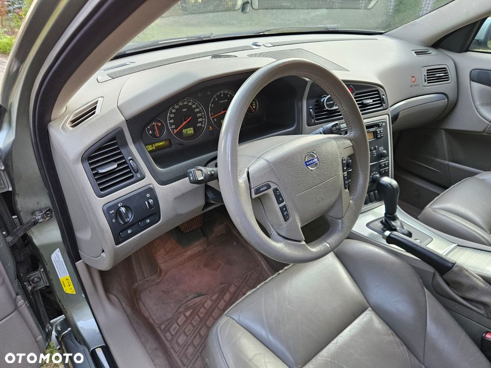 Volvo V70 2.5T AWD Summum - 18