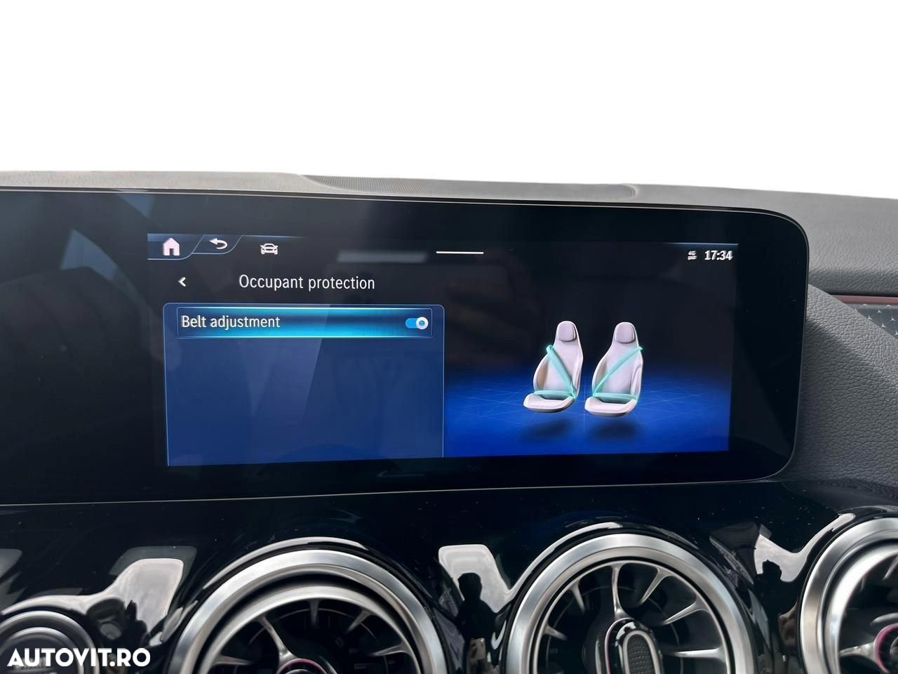 Mercedes-Benz GLA 200 Aut. - 24