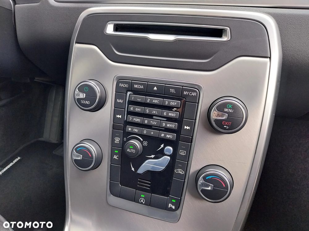 Volvo S80 D4 Momentum - 19