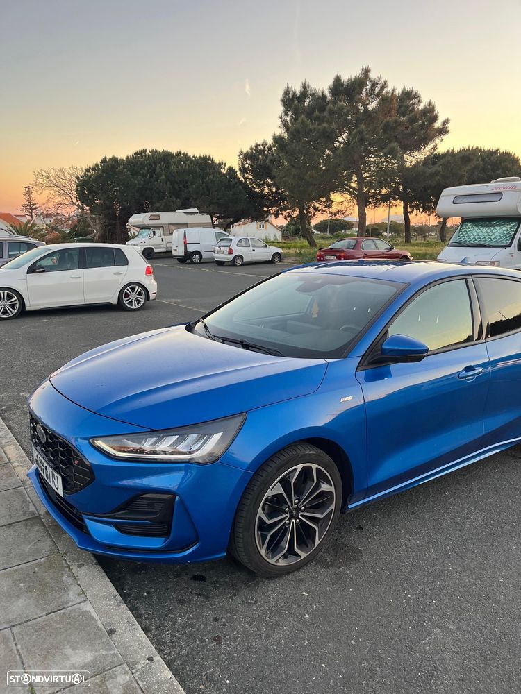 Ford Focus 1.0 EcoBoost Hybrid ST-LINE X - 1