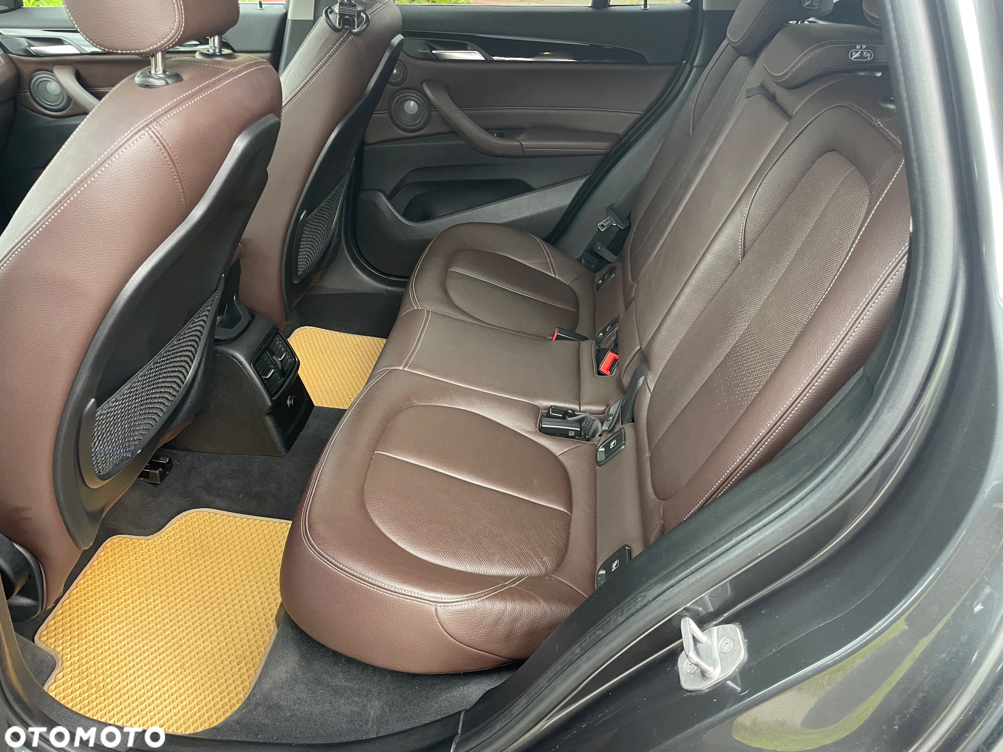 BMW X1 sDrive20d - 14