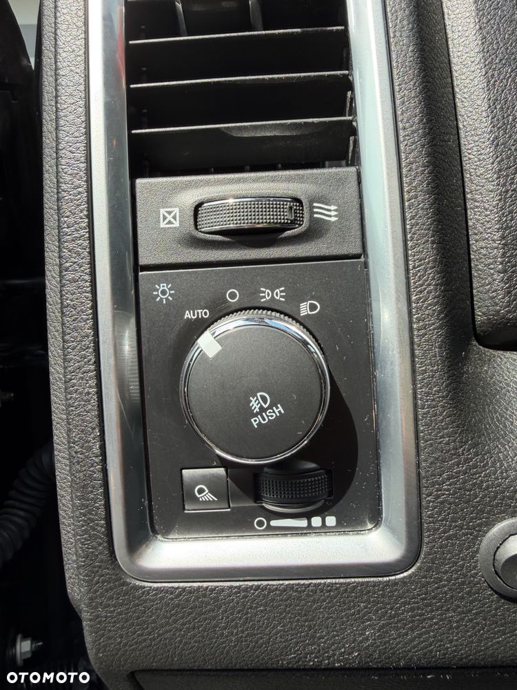 RAM 1500 5.7 Crew Cab Laramie - 23