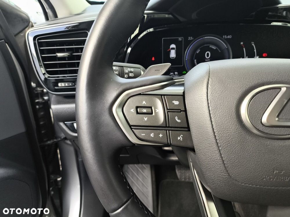 Lexus NX 350h Business AWD - 17
