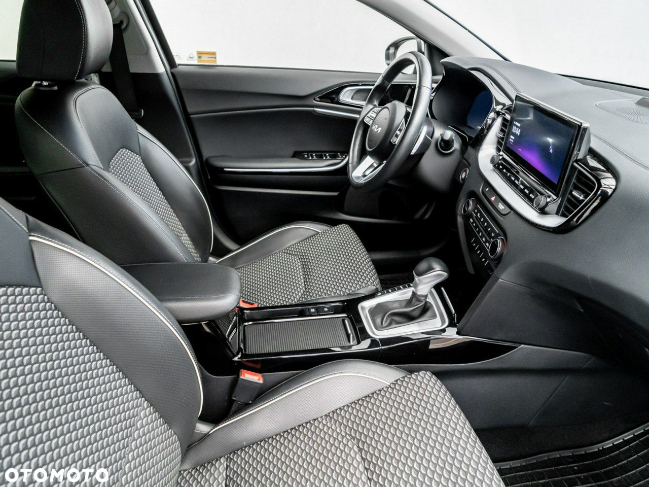 Kia XCeed - 15
