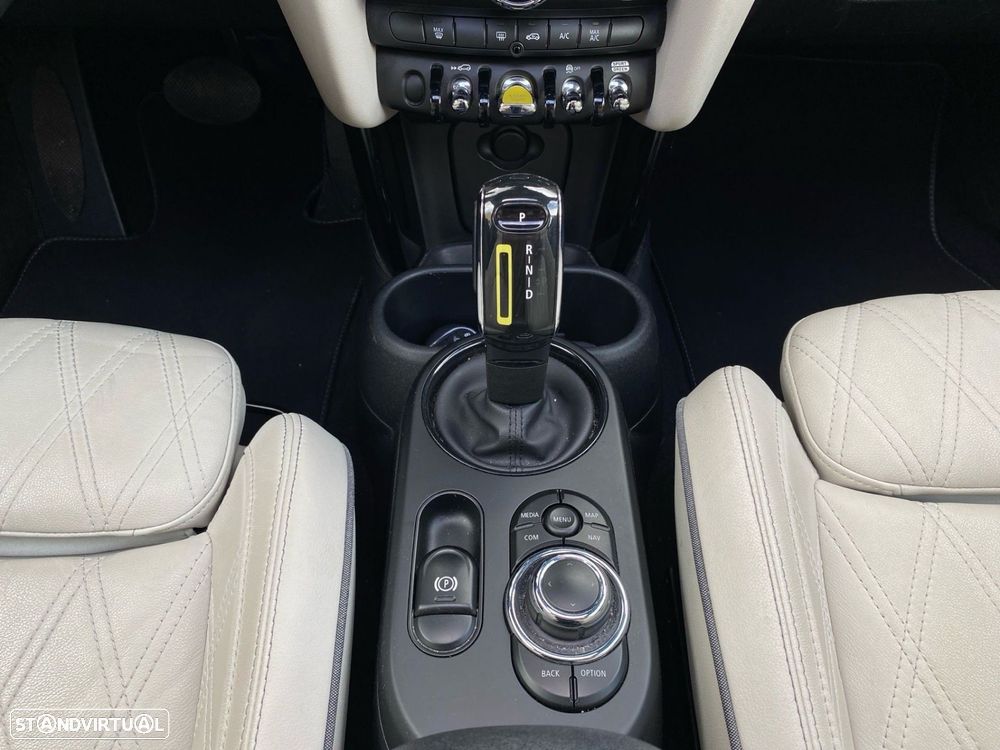 MINI 3 Portas Cooper SE Premium Yours - 11