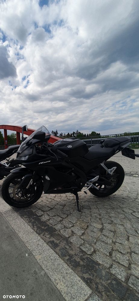 Yamaha YZF - 1