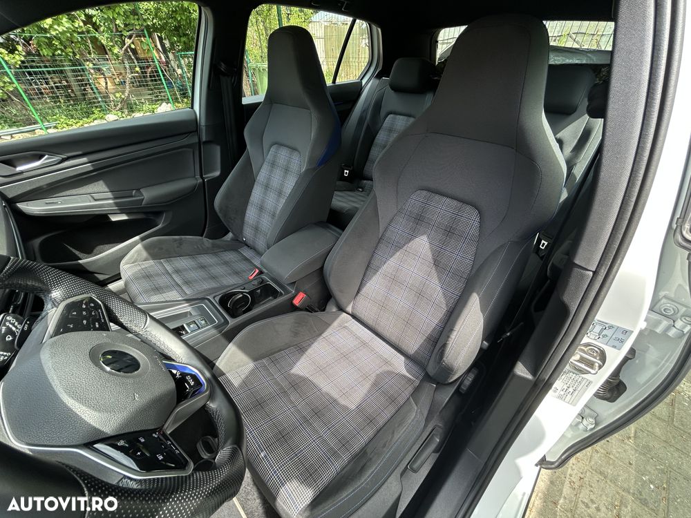 Volkswagen Golf - 3