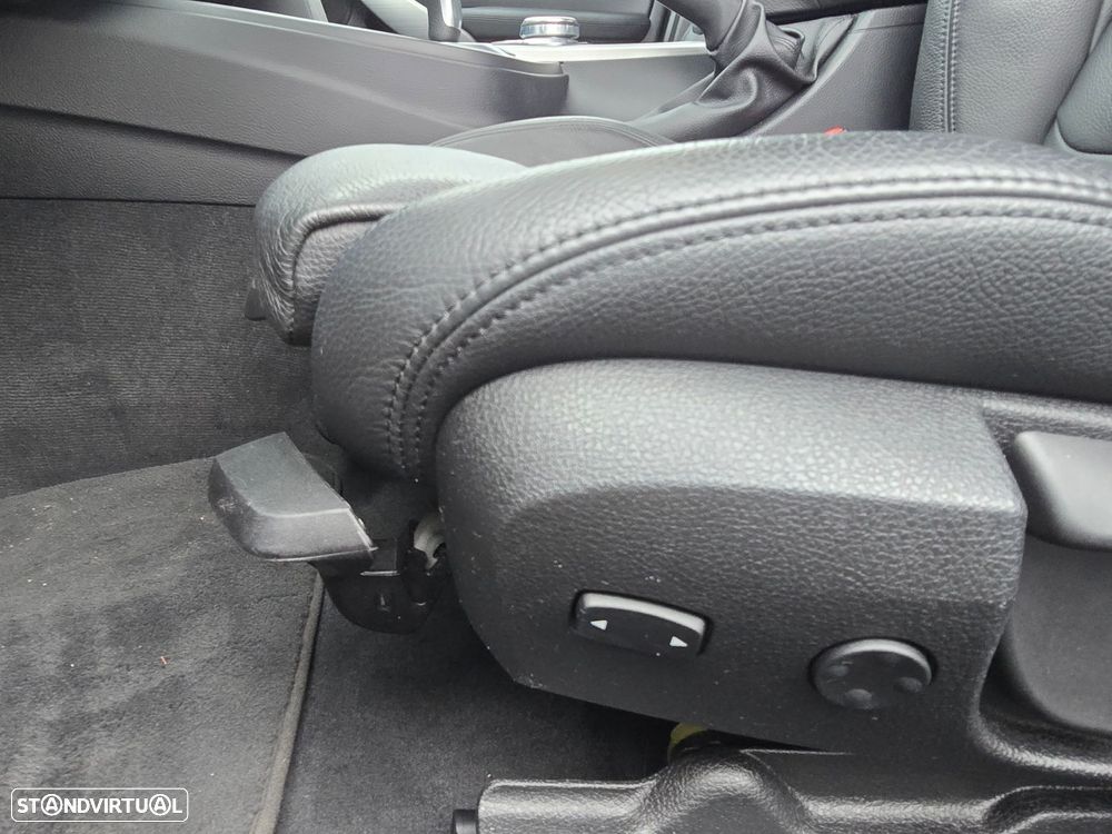 BMW 330 e iPerformance Pack M Shadow - 45