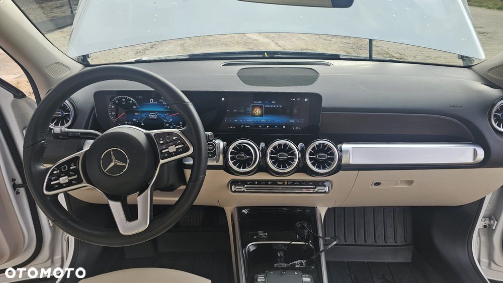 Mercedes-Benz GLB - 25