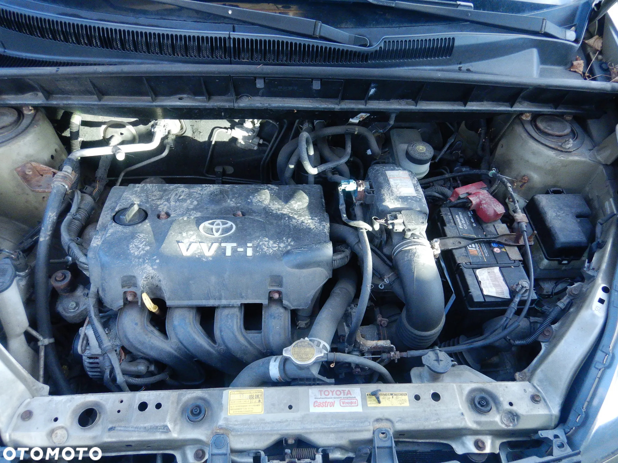 CZĘŚCI - Toyota Yaris verso 1,3VVTI 2NZ-FE 63KW 86KM 2000r. lakier 583 INDEX - 8117 - 4