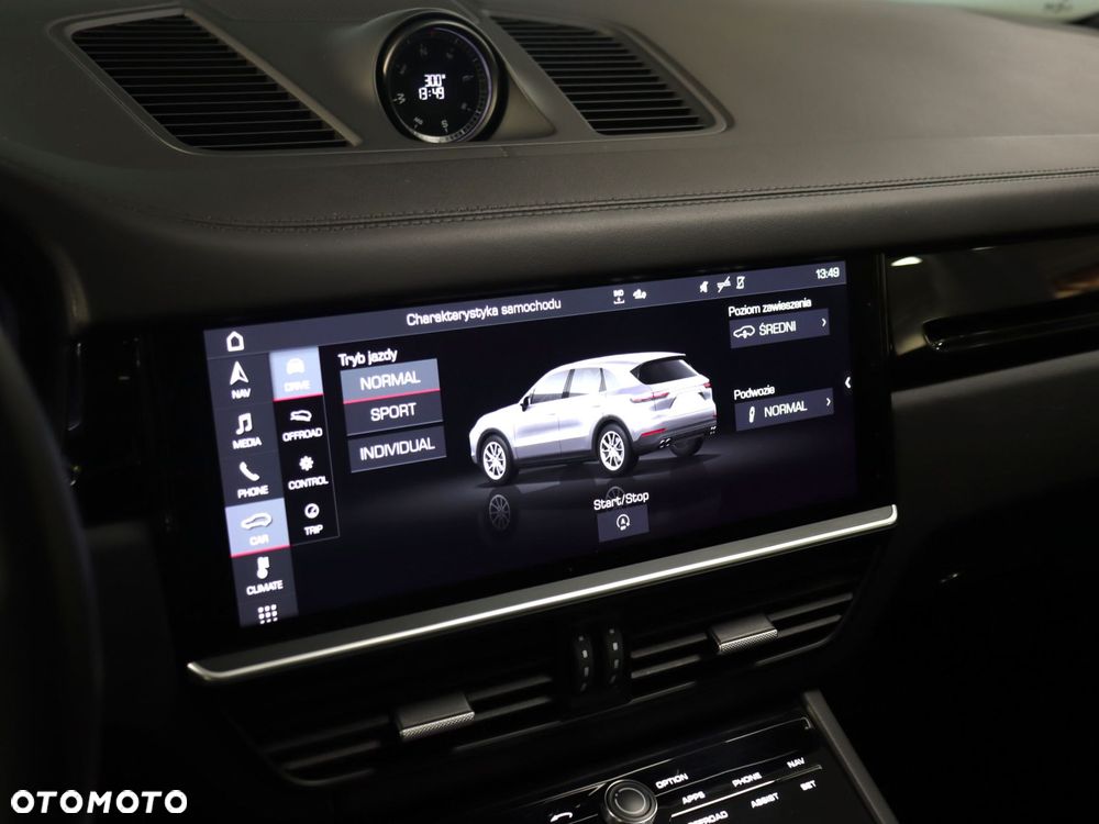 Porsche Cayenne - 27