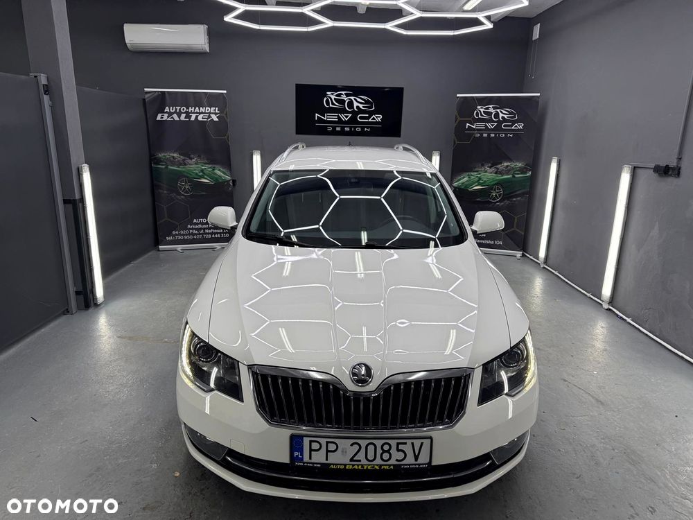 Skoda Superb 1.8 TSI Elegance DSG - 12