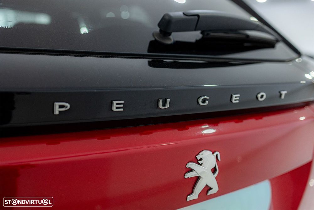 Peugeot 2008 1.2 PureTech Allure Pack - 11