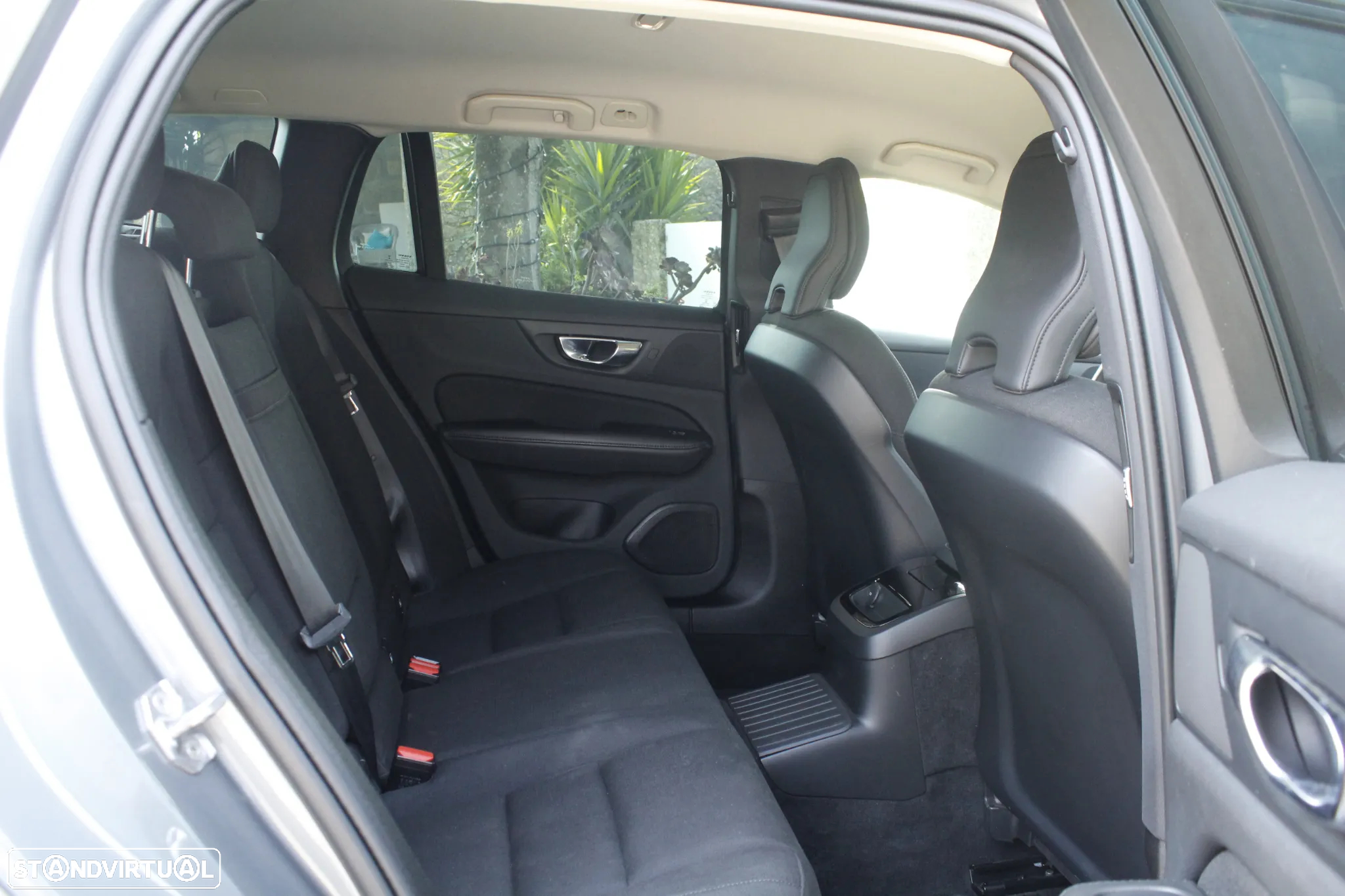 Volvo V60 2.0 T6 AWD TE Inscription - 28