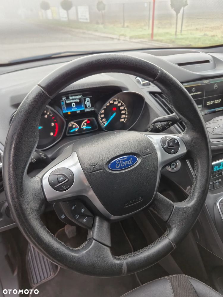 Ford Kuga 2.0 TDCi 4x4 Titanium - 26