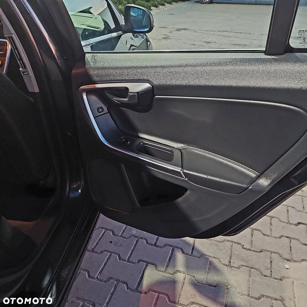 Volvo S60 T5 Geartronic Summum - 13