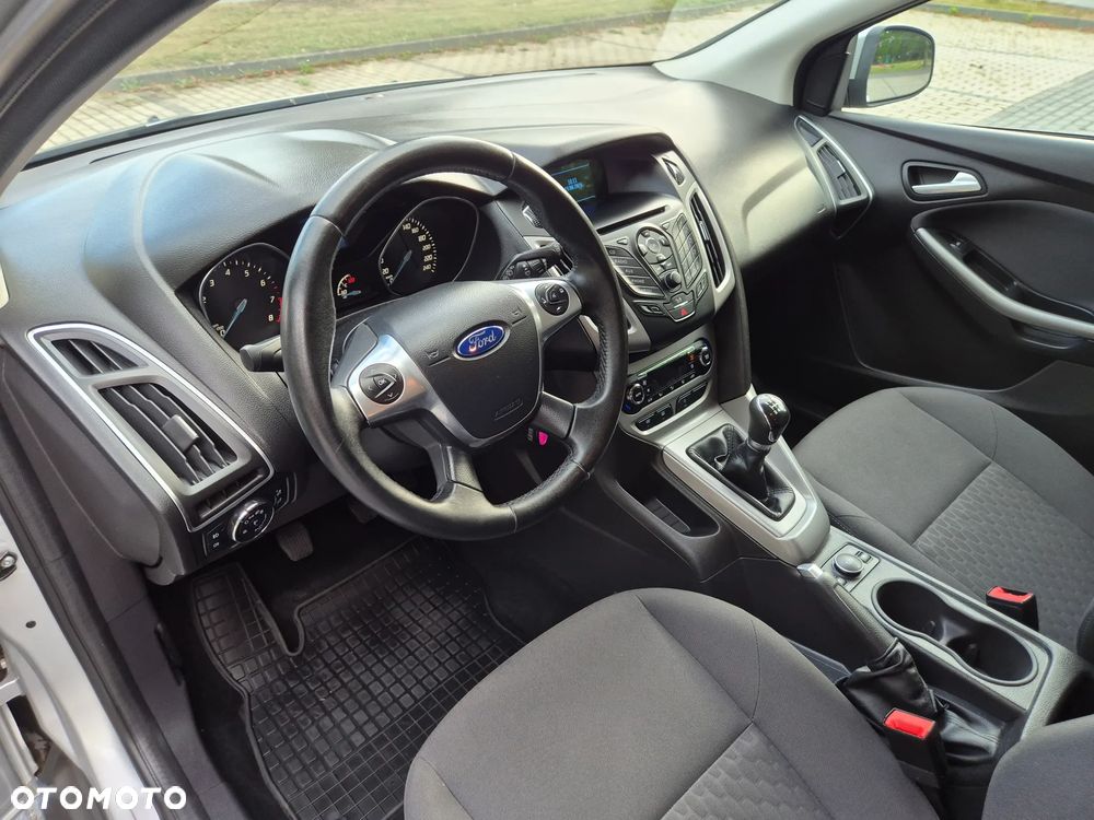 Ford Focus - 27