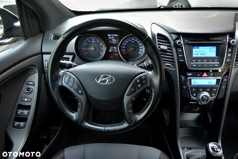 Hyundai i30 1.6 GDI BlueDrive Go - 17