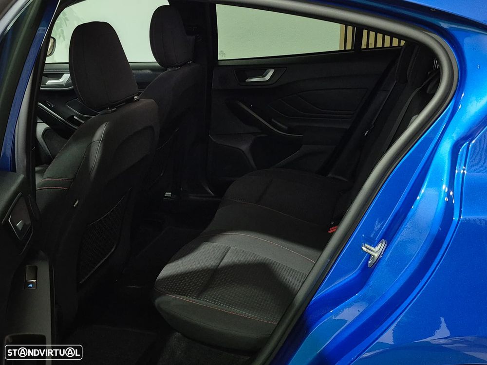 Ford Focus 1.5 TDCi ECOBlue ST-Line X Aut. - 12