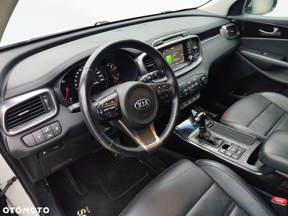 Kia Sorento - 9