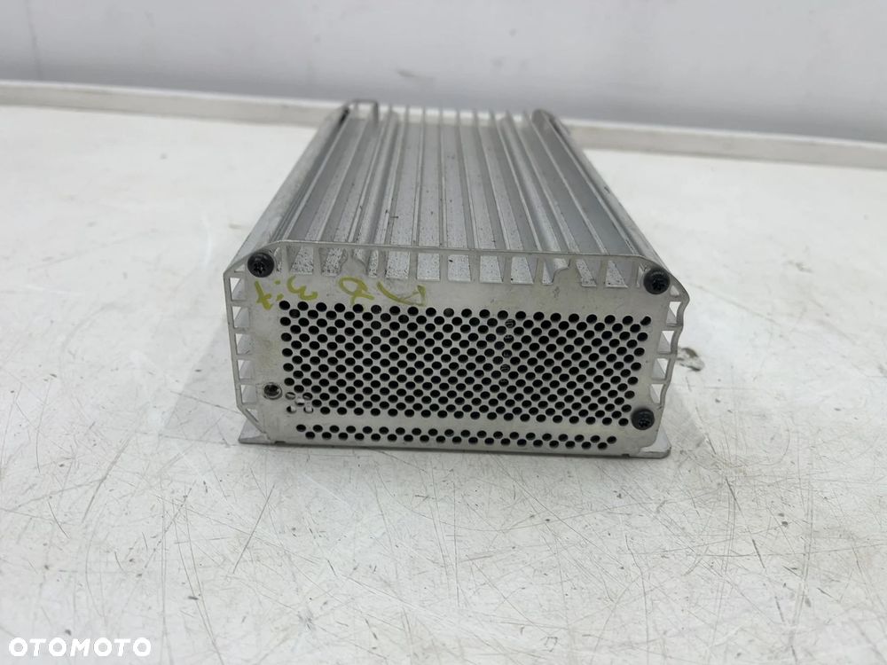 Wzmacniacz antenowy Audi A8 D3 02-10r. moduł radia becker 4e0035223 - 4