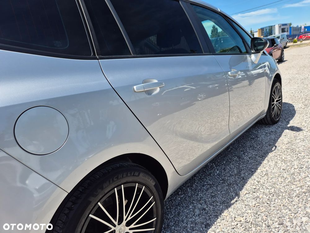 Opel Zafira Tourer 1.4 Turbo Business Innovation - 23