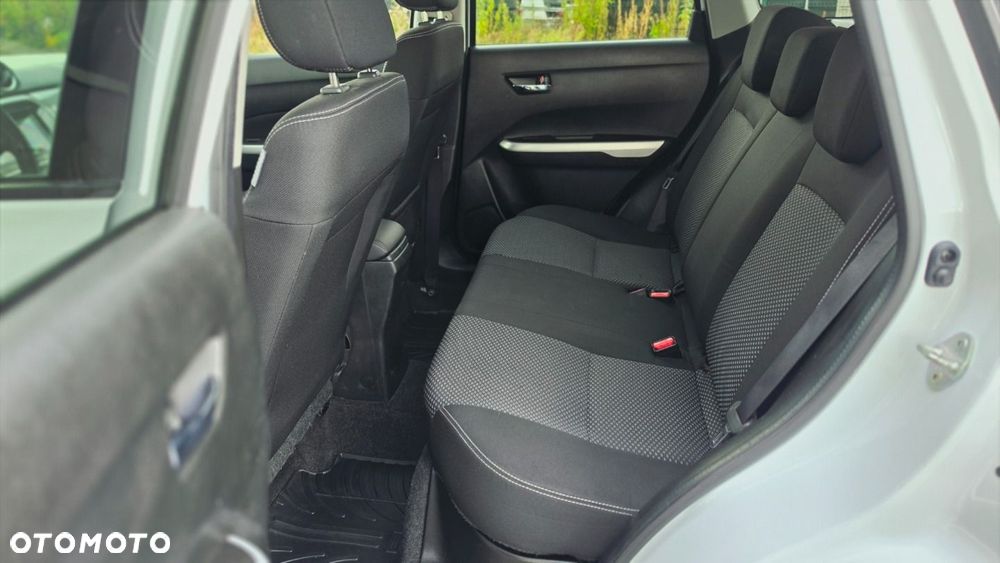 Suzuki Vitara - 7