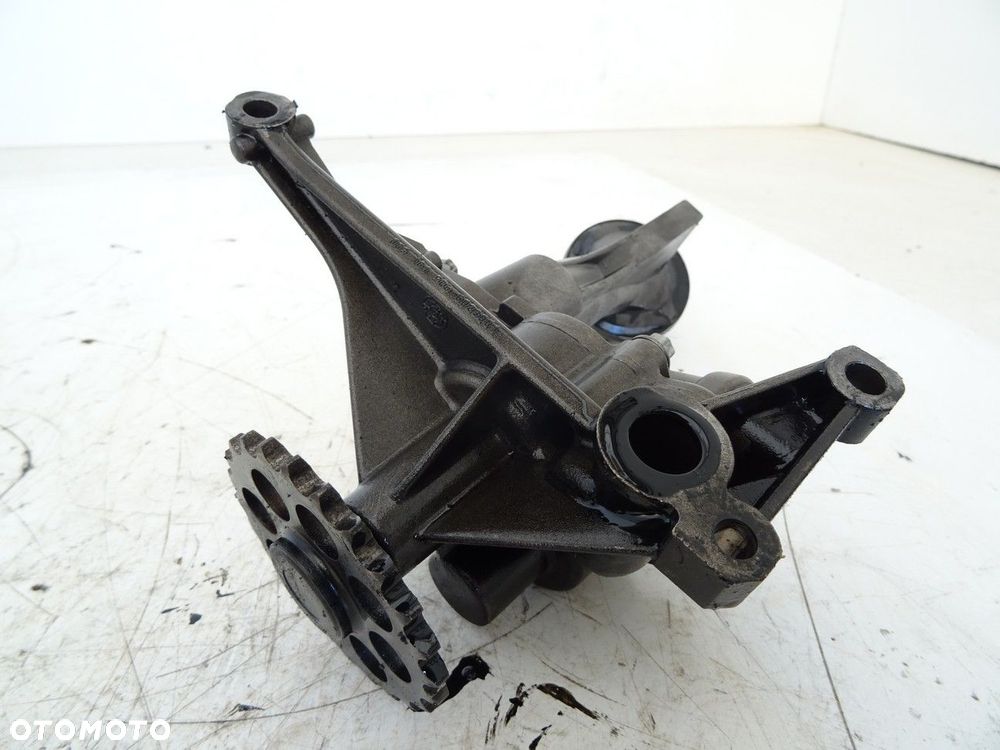 POMPA OLEJU - 140.00 PLN - MERCEDES-BENZ SPRINTER 3-t Autobus (B903) 1995 - 2012 312 D 2.9 90 kW - 4