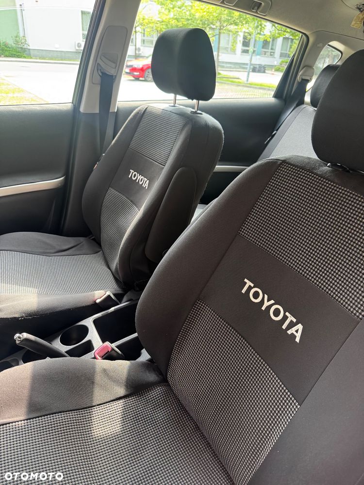 Toyota Corolla Verso 2.0 D-4D Prestige - 3