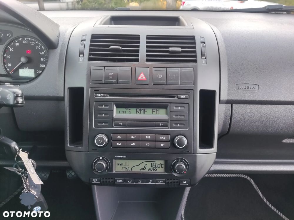 Volkswagen Polo 1.2 Tour - 25