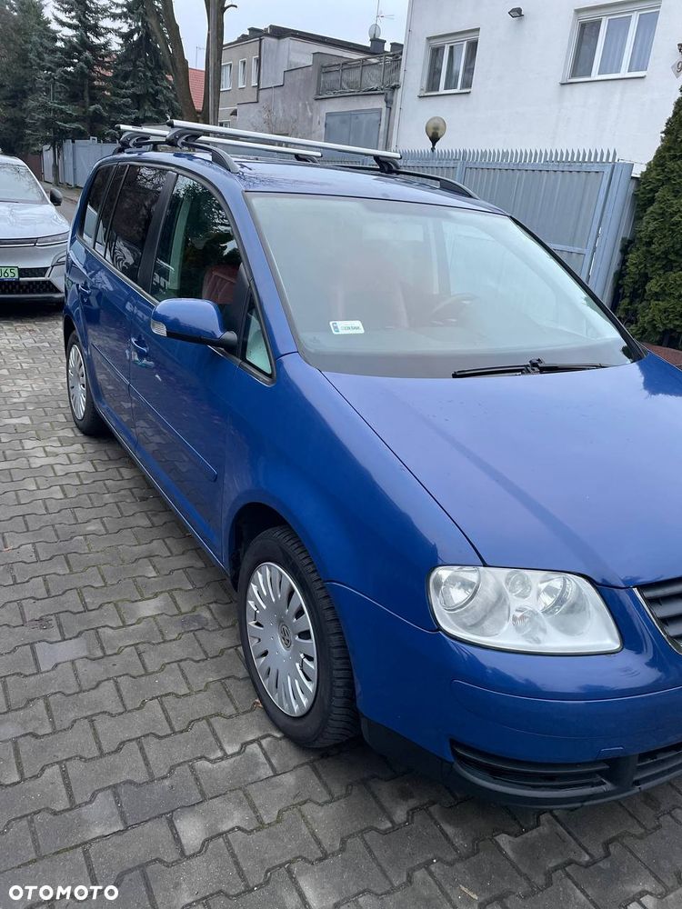 Volkswagen Touran 1.9 TDI Conceptline DSG - 39