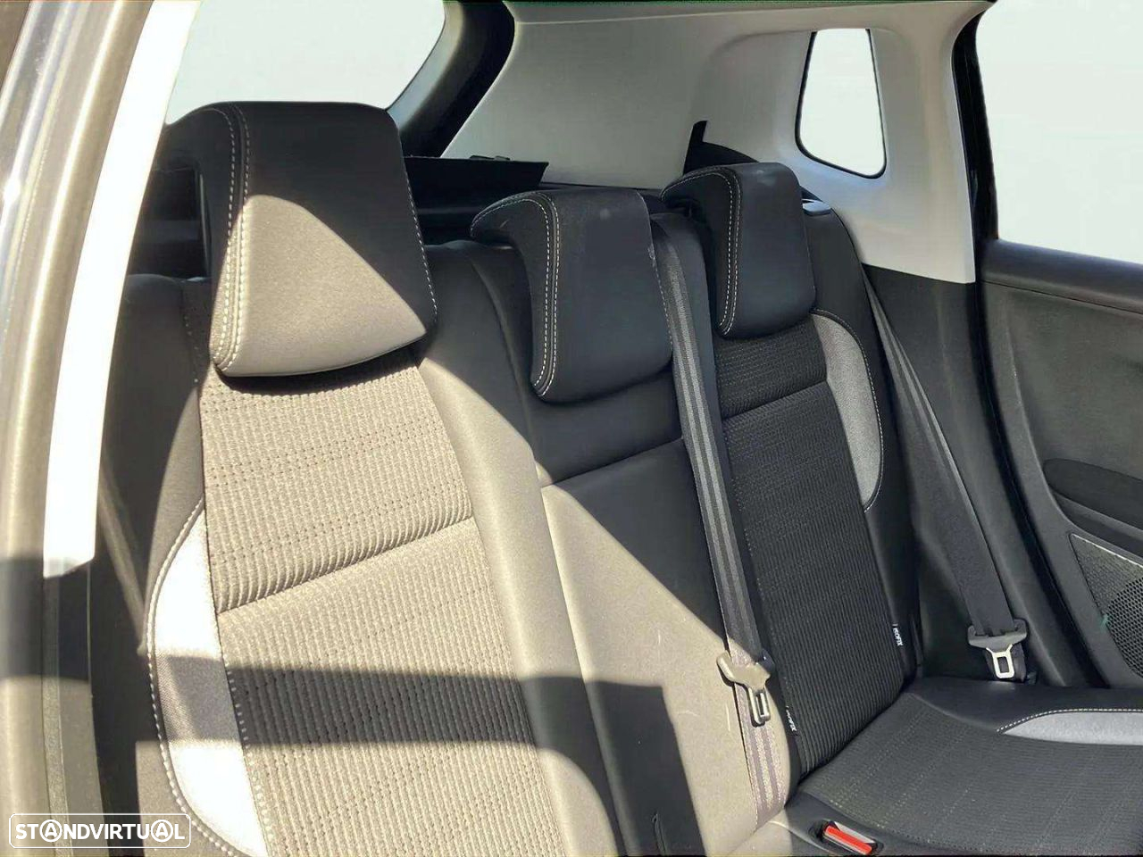 Peugeot 2008 1.2 PureTech Allure - 14