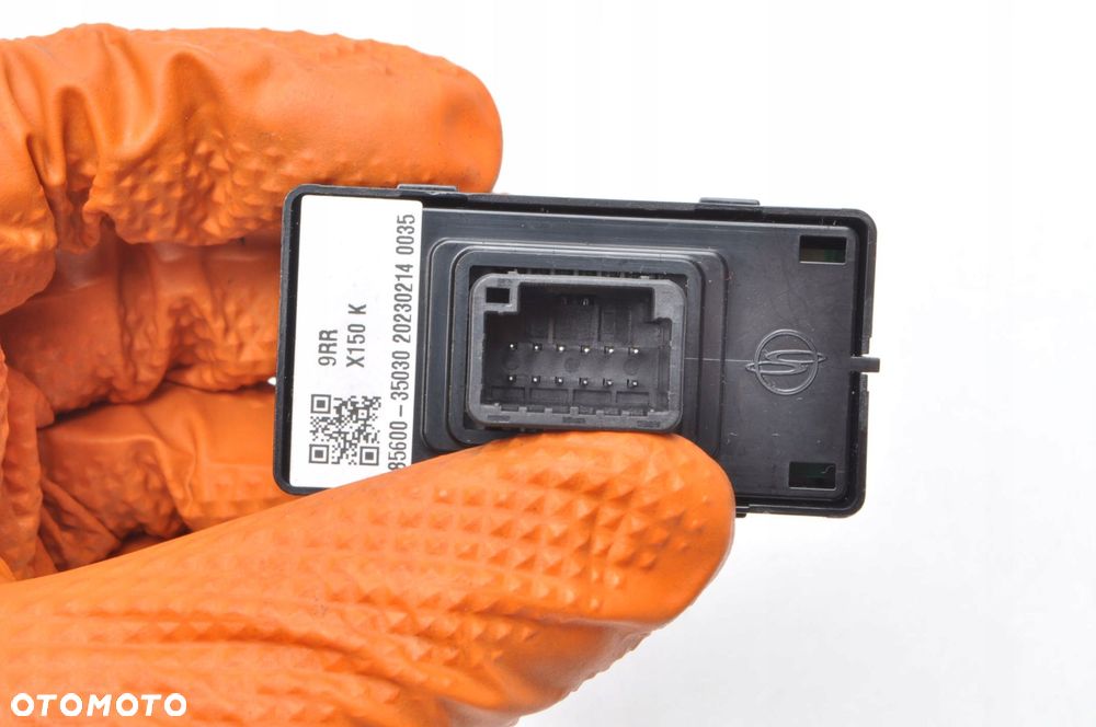 SSANGYONG TIVOLI LIFT PANEL PODGRZEWANYCH FOTELI 23R 85600-35030 - 2