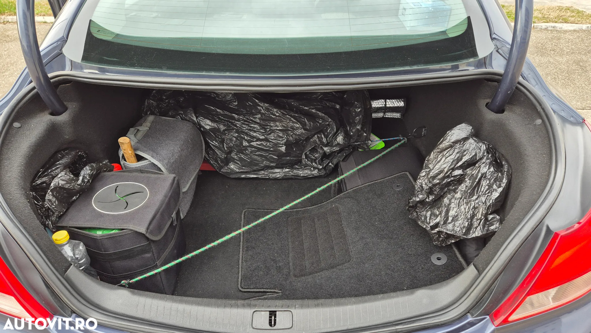 Opel Insignia 1.8 VVA Cosmo - 9
