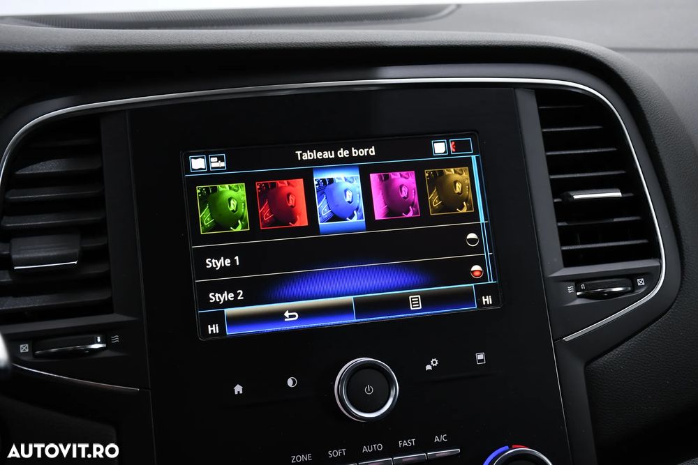 Renault Megane BLUE dCi Limited - 7