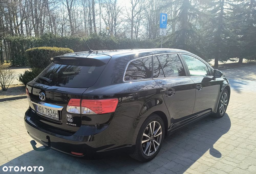 Toyota Avensis 1.8 Executive - 6