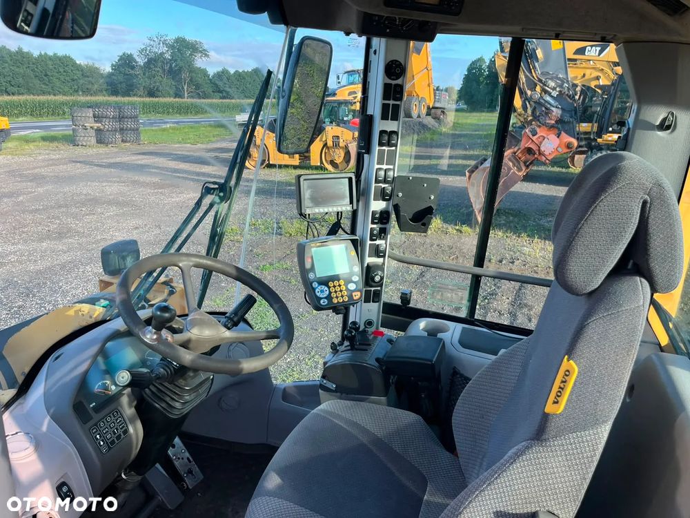 Volvo L180F - 3