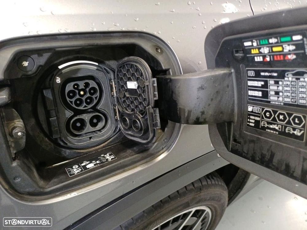 Mercedes-Benz EQB 350 4Matic AMG Line - 10