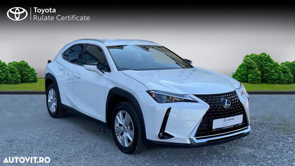 Lexus UX 250h Business Edition - 3