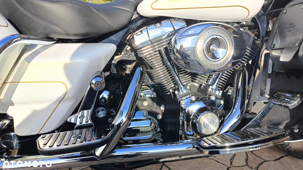 Harley-Davidson Touring Electra Glide - 14