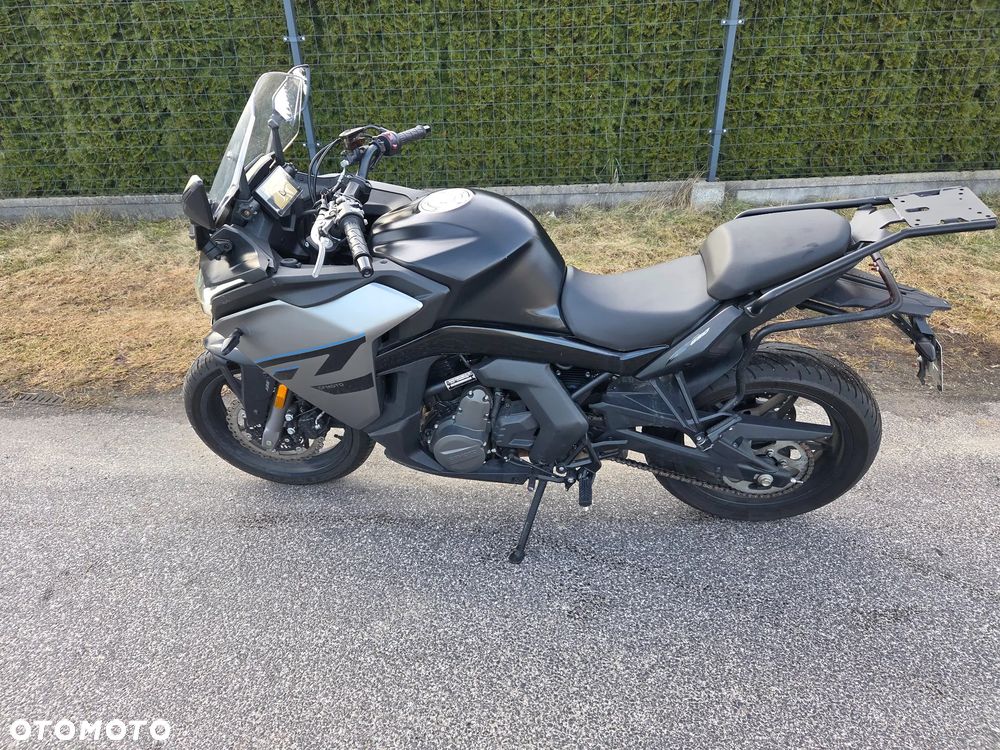 CFMoto 650 MT - 9