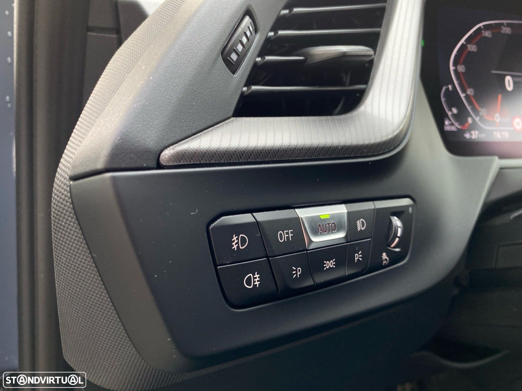 BMW 116 d Pack Desportivo M Auto - 15