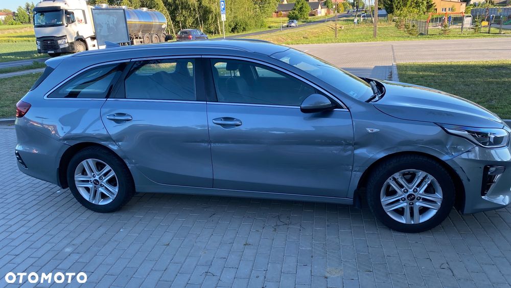 Kia Ceed 1.6 CRDi mHEV M - 14