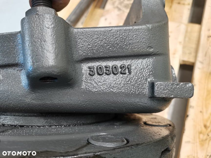 Reduktor Zwrotnica Półoś Fendt 926 Vario - 16