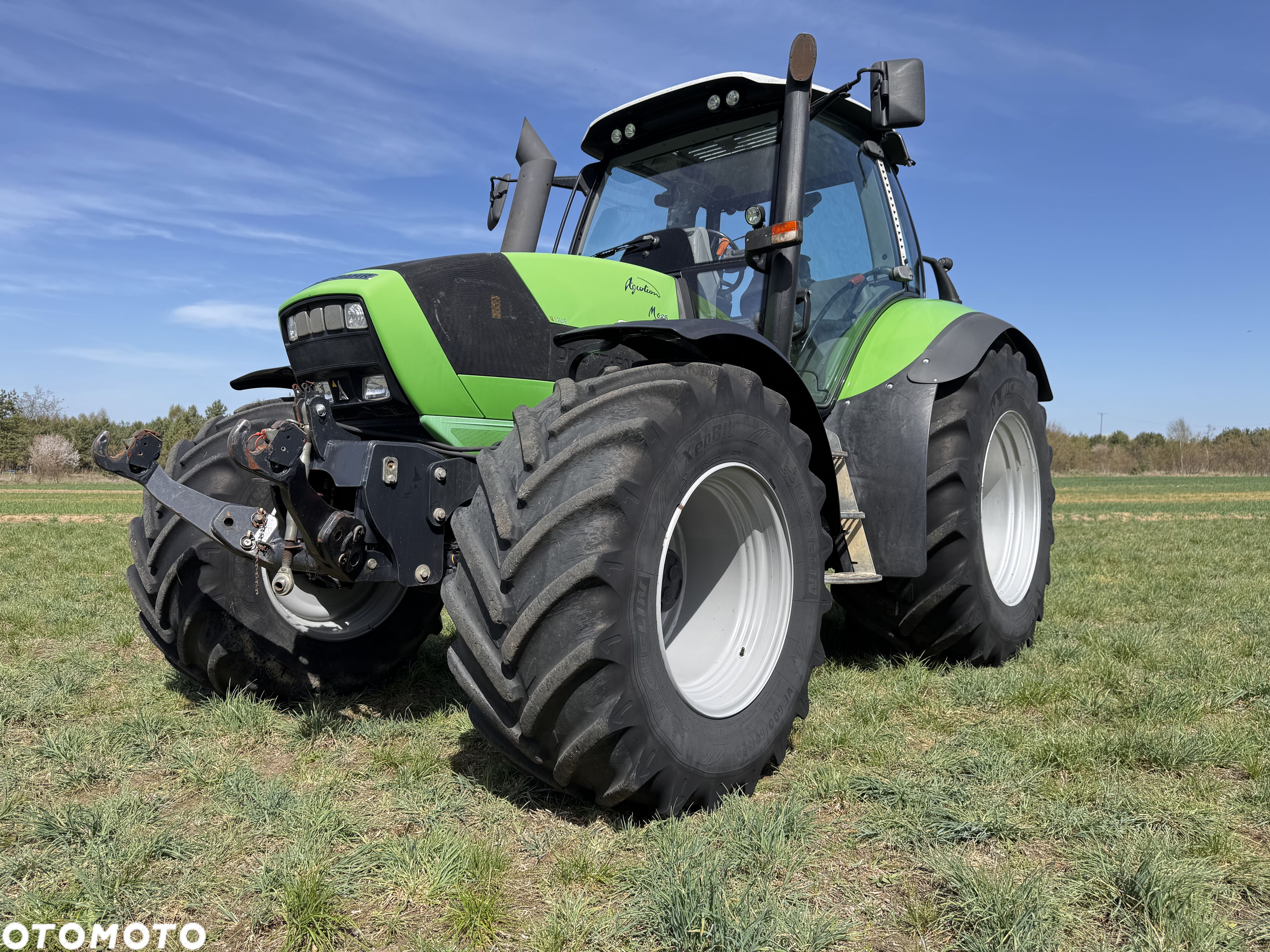 Deutz-Fahr Agrtorotn M625 - 1