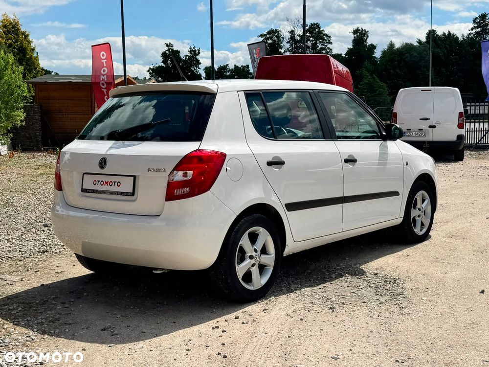 Skoda Fabia - 11