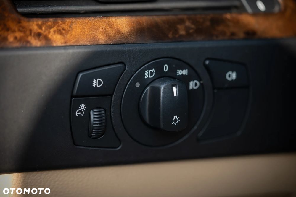 BMW Seria 5 535d Touring - 22