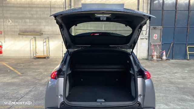 Peugeot e-2008 Allure Pack - 10