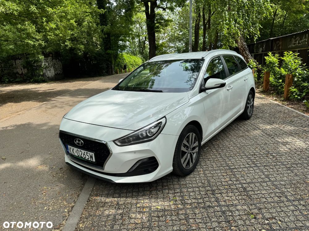 Hyundai i30 1.6 D Comfort DCT - 2